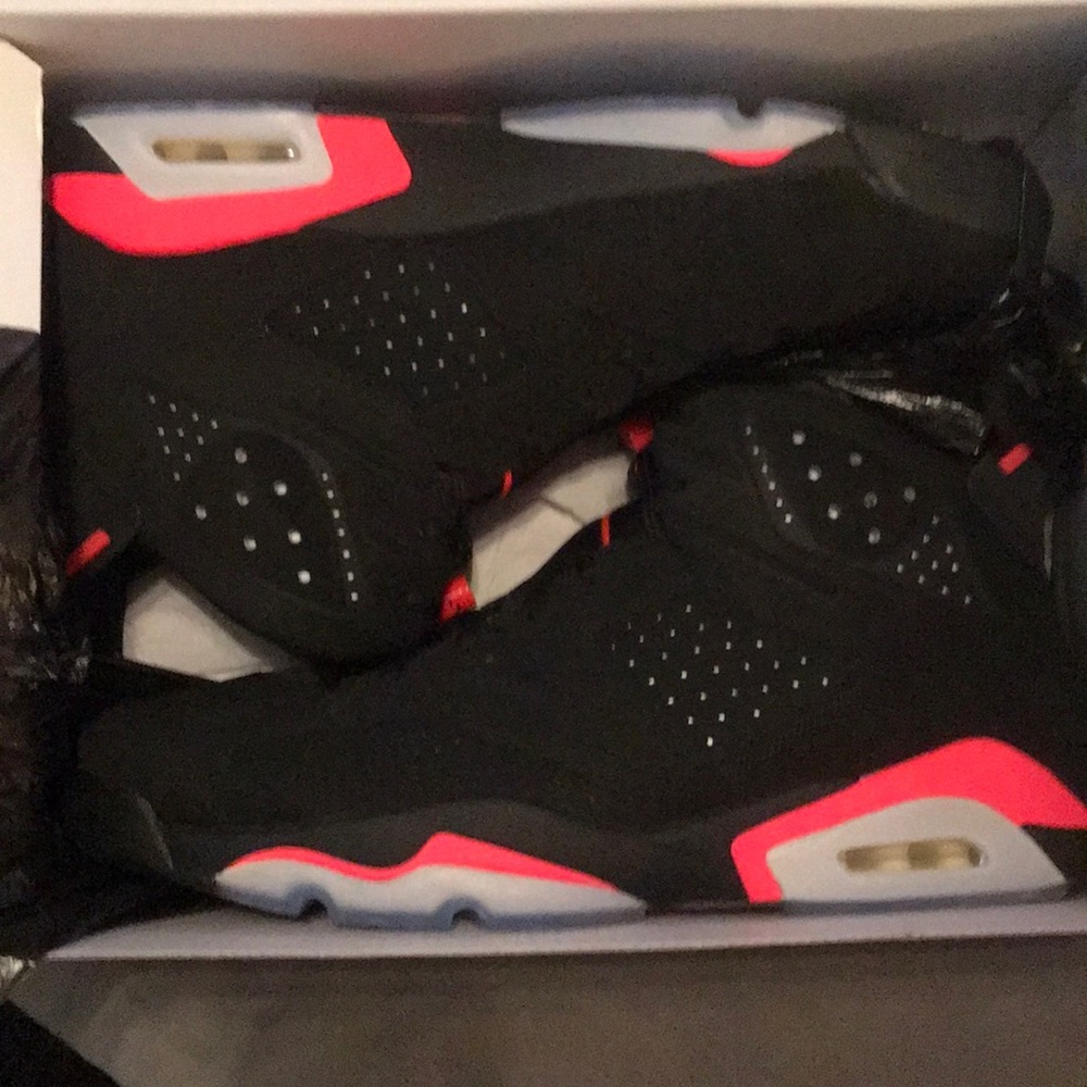 Men’s 6 Retro size 16